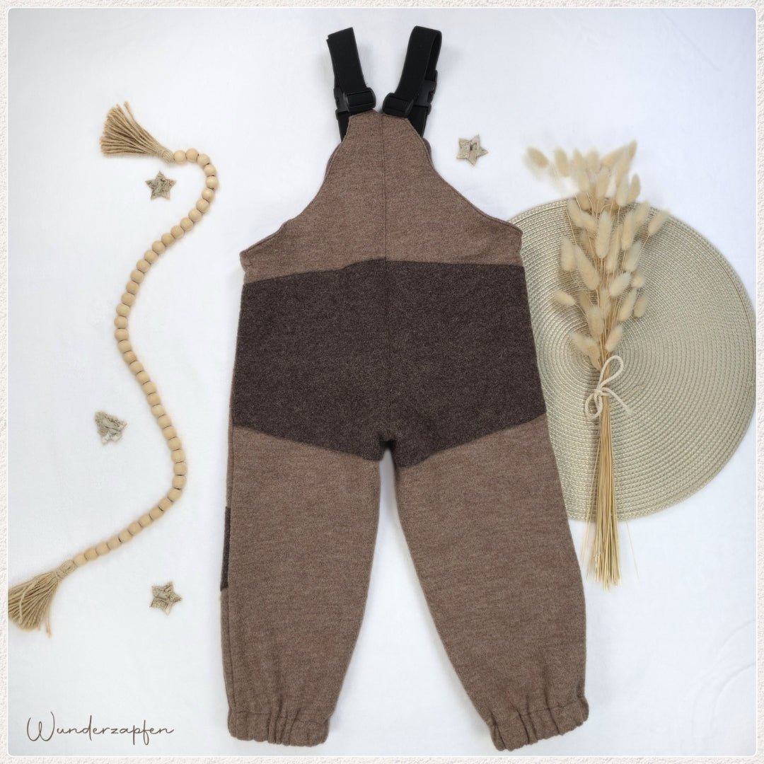 Latzhose Merino - Wollwalk *Taupe & Greige* - Wunderzapfen -