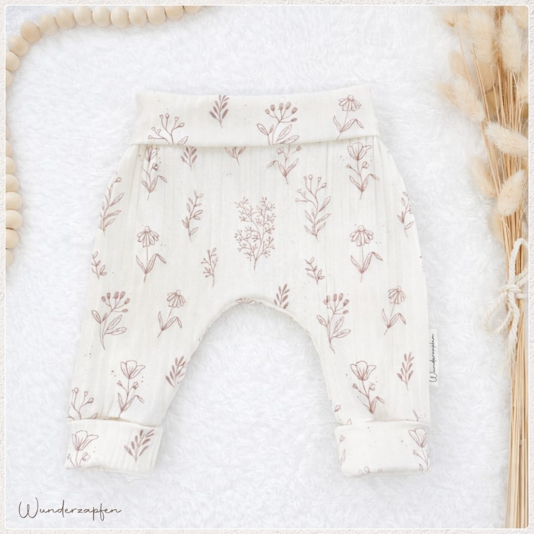 Pumphose schmal *Blumen* - Wunderzapfen -