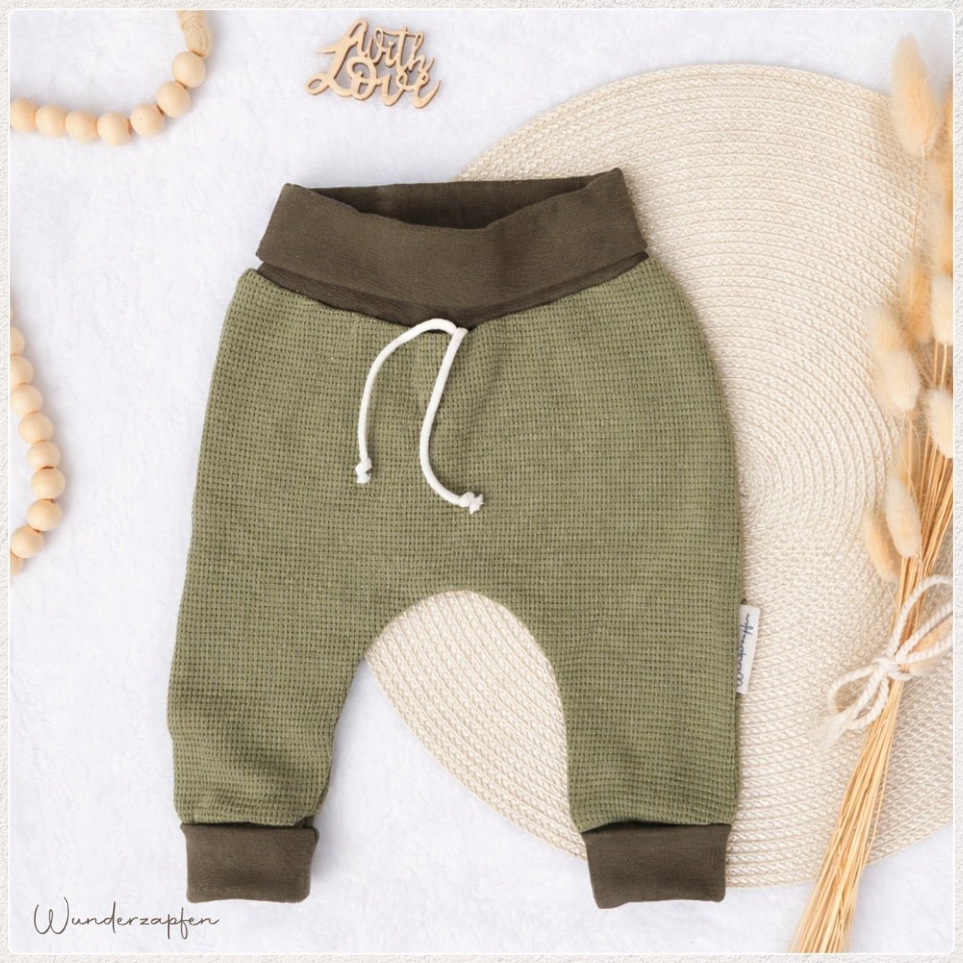 Pumphose schmal *oliv* - Wunderzapfen -