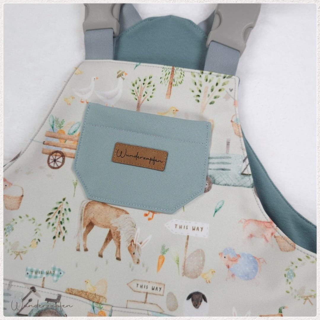 Softshell - Latzhose *Bauernhof* - Wunderzapfen -