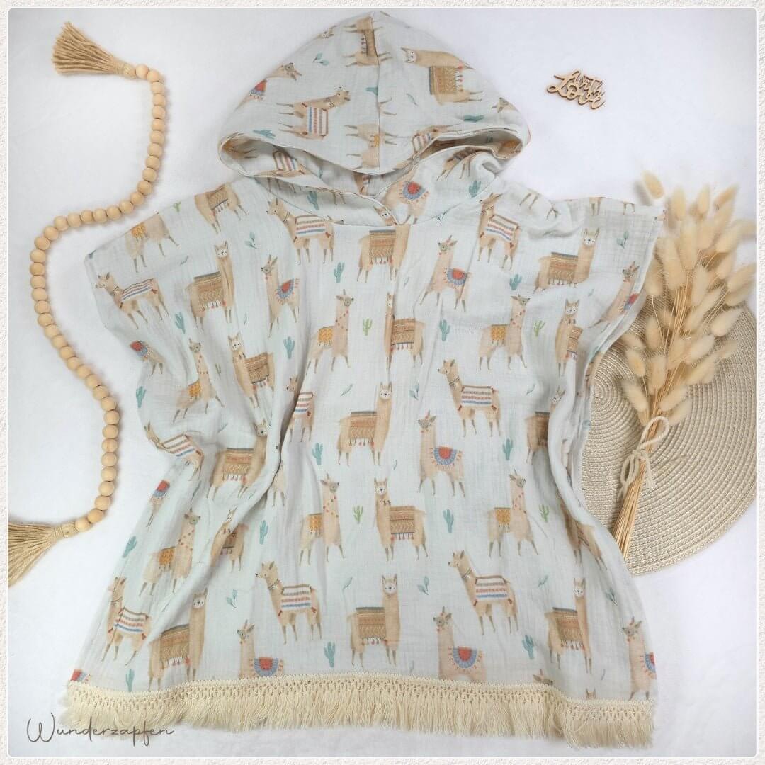 Badeponcho *Lama* mit Fransenborte - Wunderzapfen -