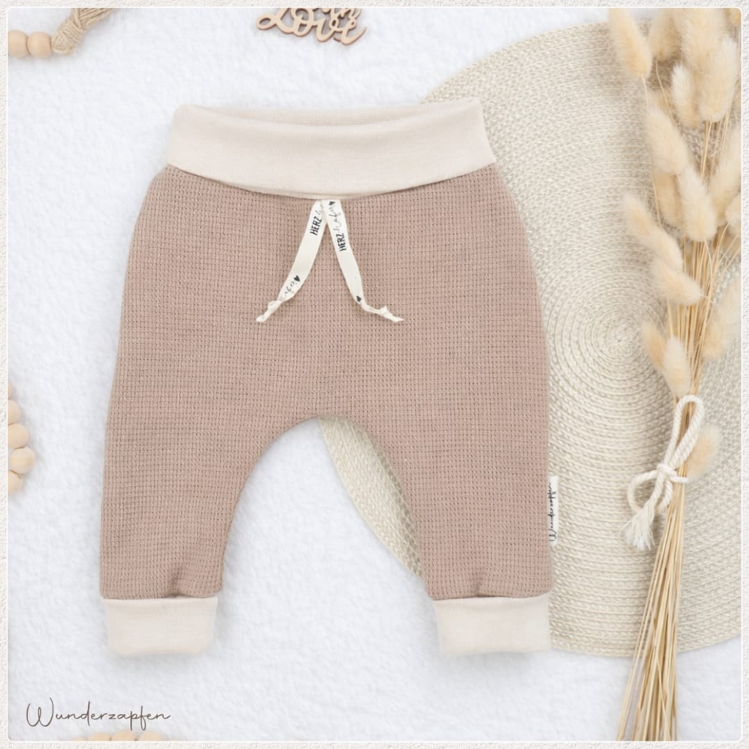 Pumphose schmal *beige Härzchäfer*